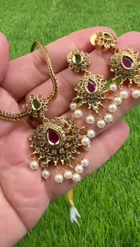 Rs 3850 Choker Set