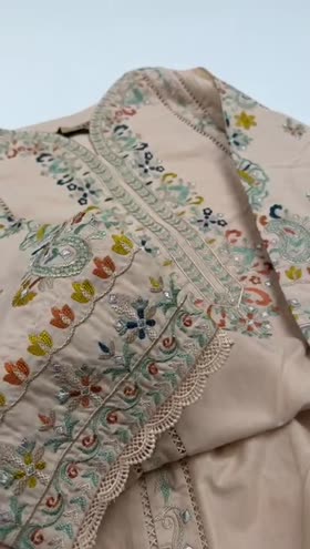 Rs 5950 Sahiba Stitched Emb 3pc ~ [Chest 20] [Length 44] MEDIUM